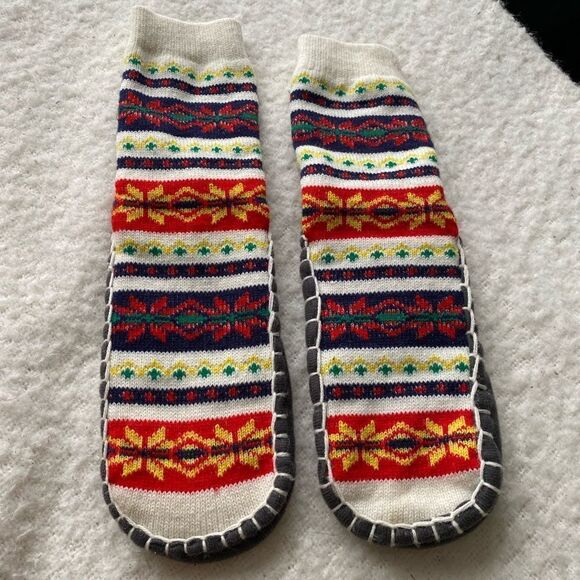 Knit Pattern Slipper Boots - Picture 1 of 6